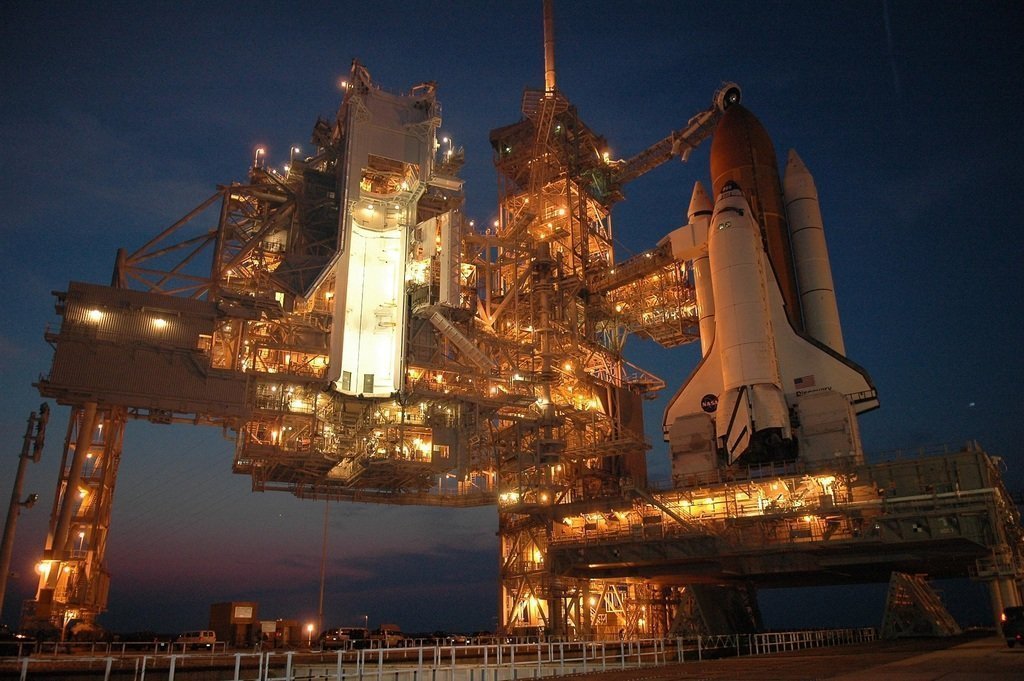 light-night-ship-evening-flight-landmark-399353-pxhere.com